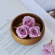 Load image into Gallery viewer, Japan Rose Mr Zhang 2-3cm | 24 Flowers 1 box Installed 02370 Preserved Fresh Flower DIY Material the Gift
